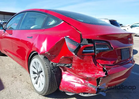 2021 Tesla Model 3 Long Range Dual Motor All-Wheel Drive z USA, uszkodzony, nr VIN 5YJ3E1EB3MF064264